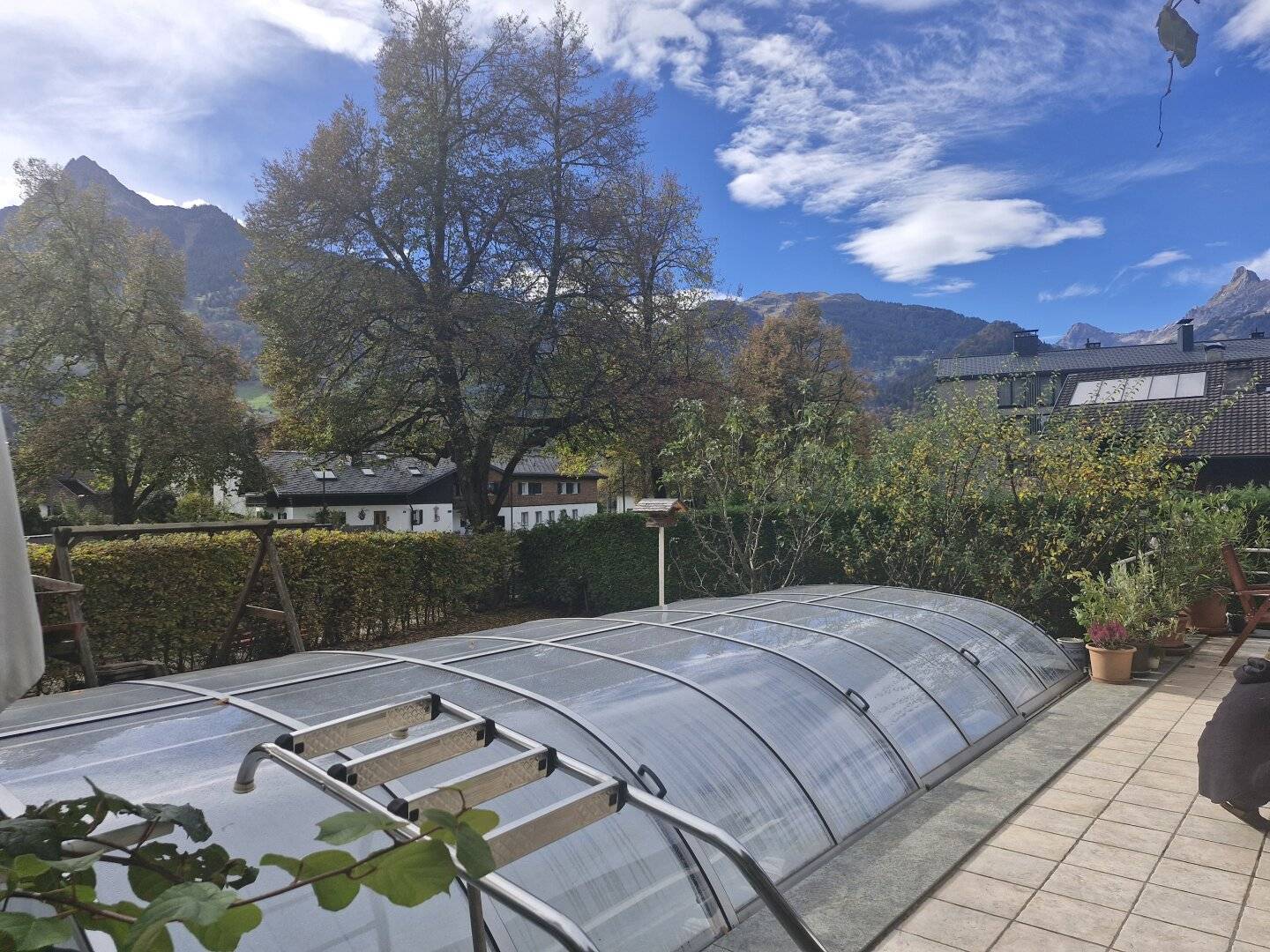 Große Familienwohnung mit Garten