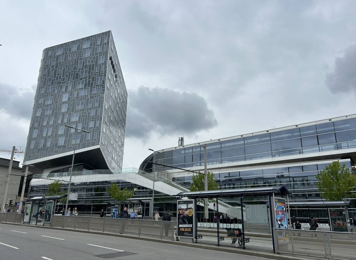 Underground parking space with EV charging station, close to the center