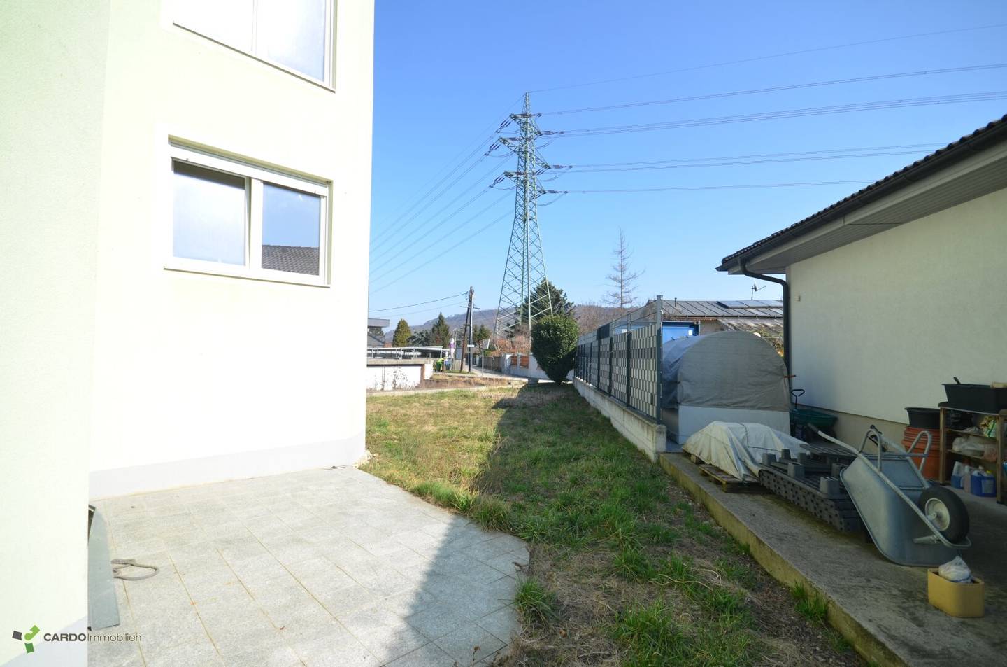 Approx. 220 m² semi-detached house in a quiet green location with plenty of space and comfort