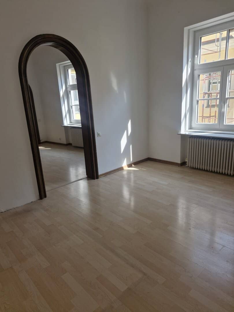 Bright 3-room office near Rochusmarkt