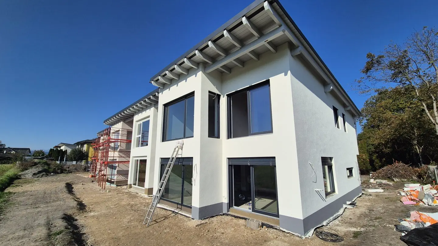 TOP-PREIS FÜR 116 m² REIHENHAUS MIT 4 ZIMMERN - TERRASSE - BALKON - EIGENGARTEN - KRIEGLWEG TOP 6!