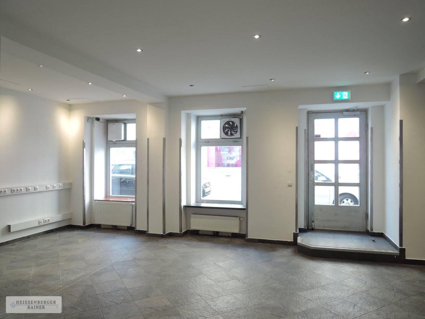 Gumpendorfer Straße /// No Gastronomy /// Good Visibility, Great Location