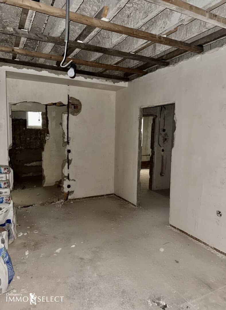 Room to unfold Renovation needed apartment in 1120 Vienna