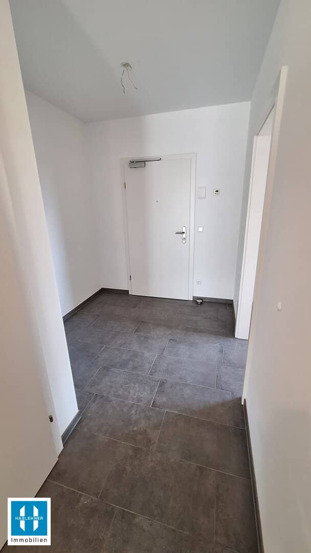 3-room garden apartment with spacious private garden in Pupping