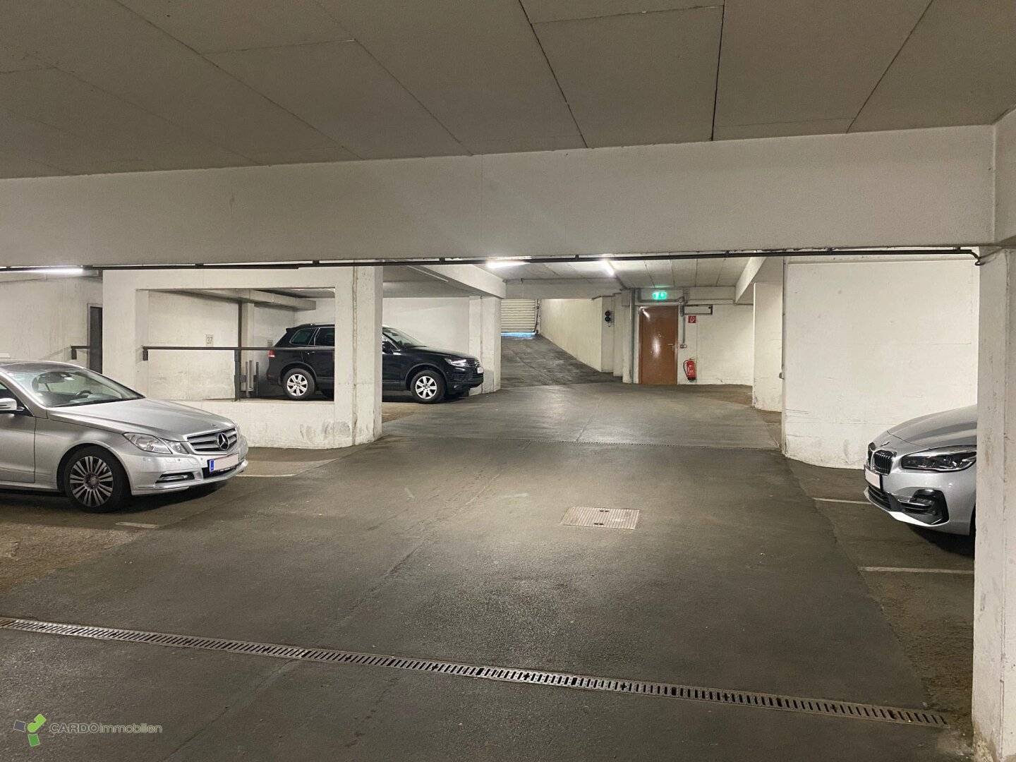 Garagenplatz Hutweidengasse