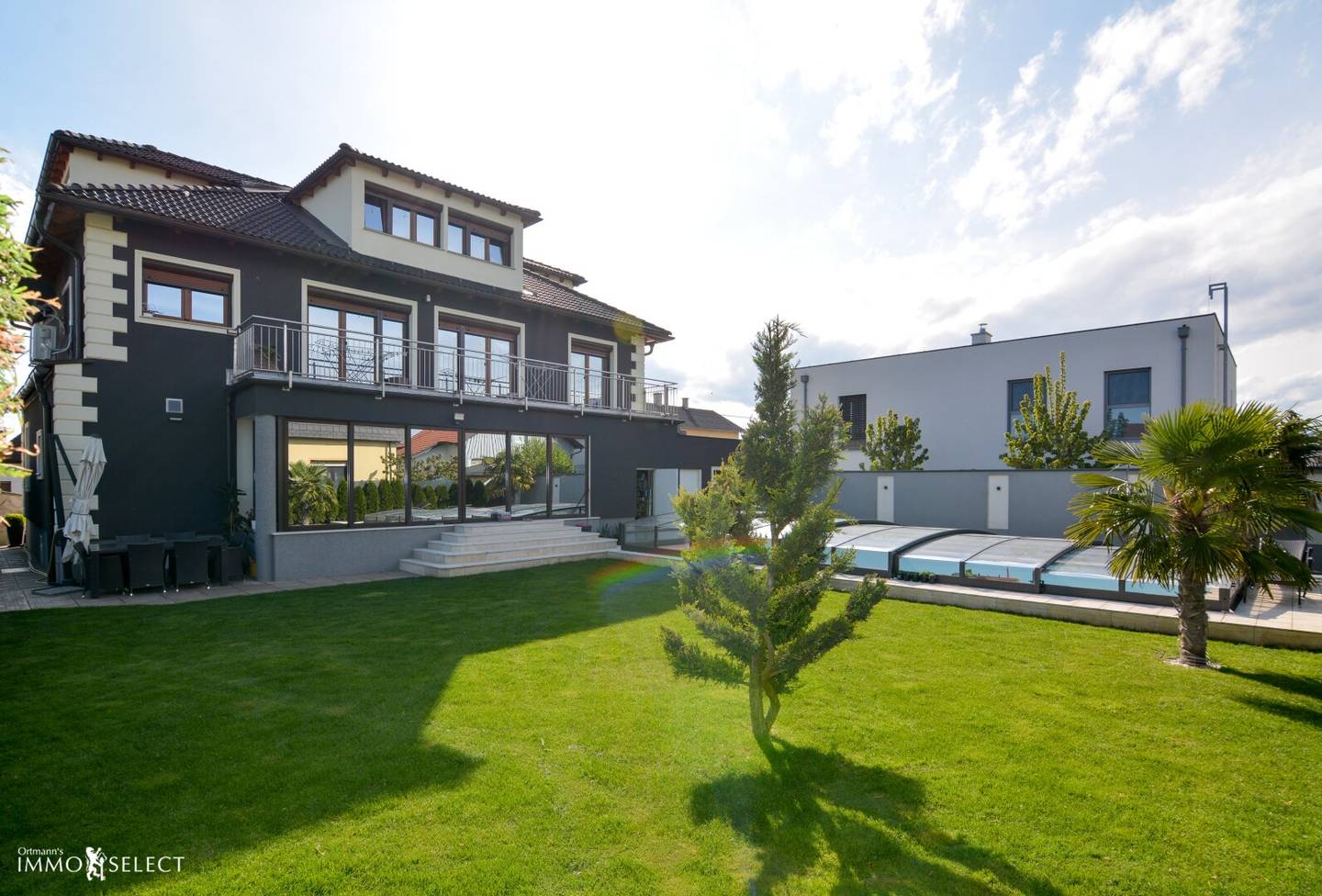 Villa mit Pool in Umland von Wien