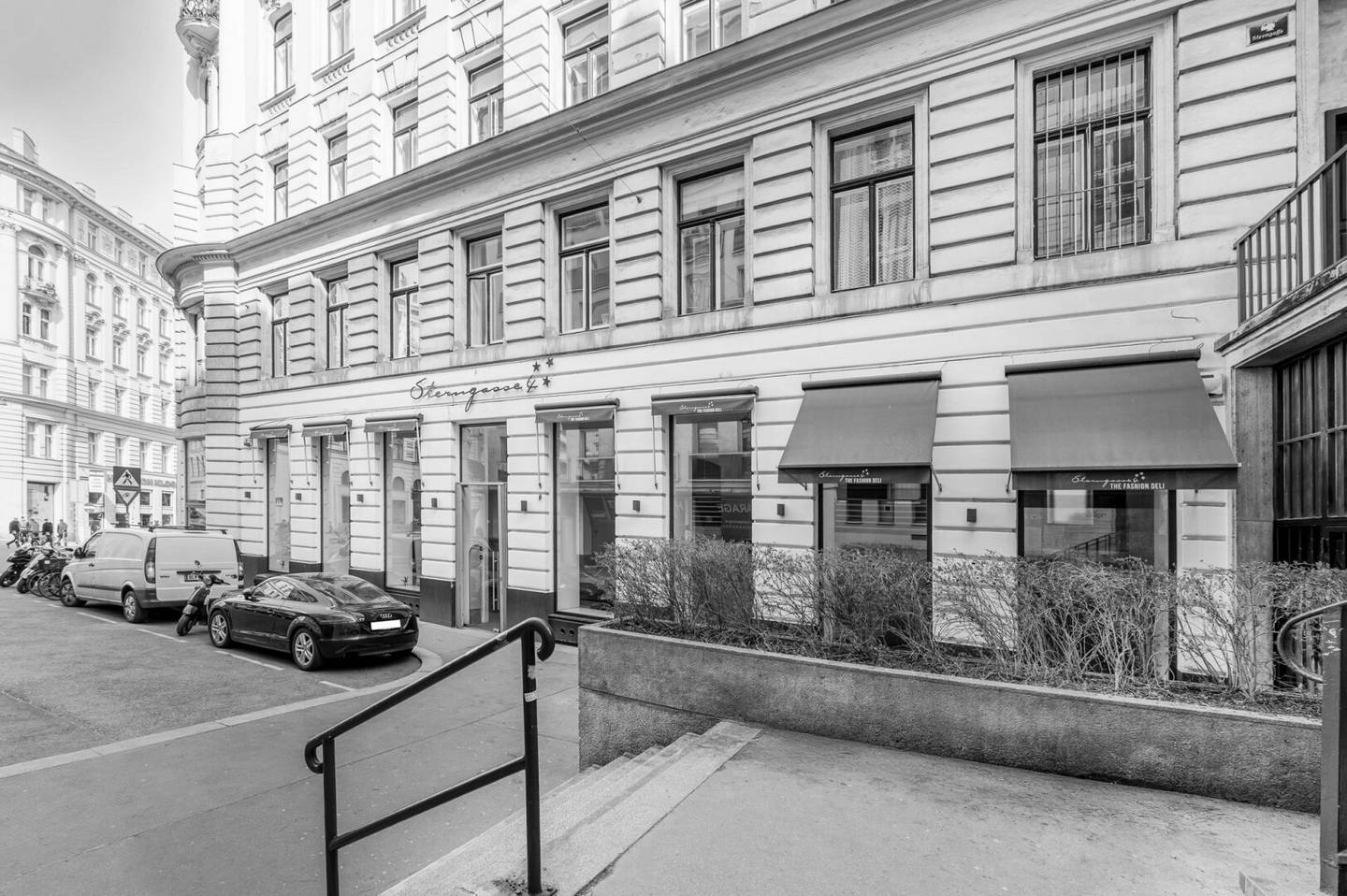 Studio/Office/Commercial Space in the Heart of 1010 Vienna