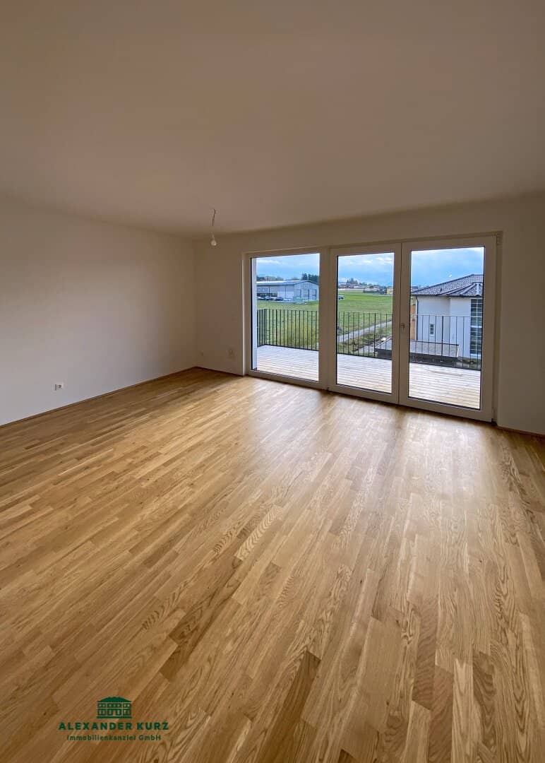 Modern 3.5 room apartment with a view and large balcony
