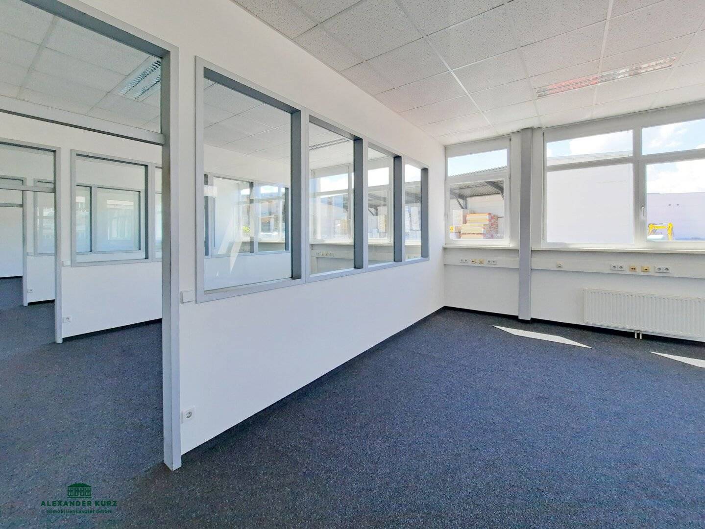 Büro- und Lagerfläche - vielseitig nutzbar mit Parkmöglichkeit