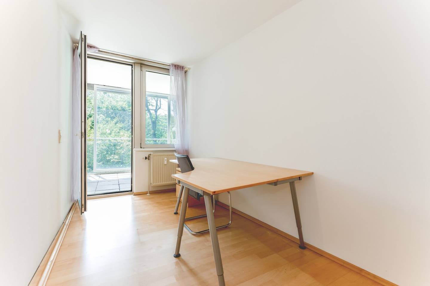 Newly built apartment with view of greenery and 3 loggias