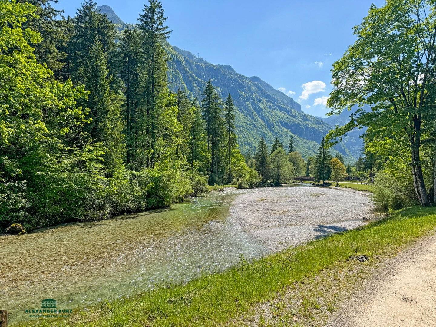 Sonniges Grundstück in Traumlage - Wohnen wo andere Urlaub machen