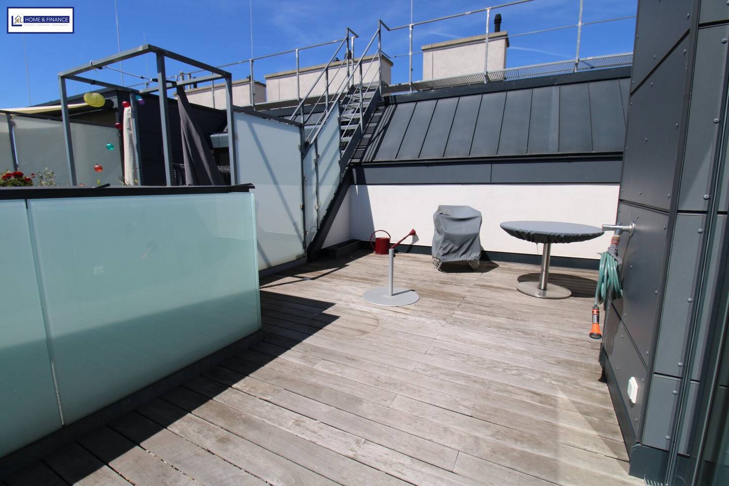 Dachgeschoss! Terrasse! Wienblick! Privatsphäre