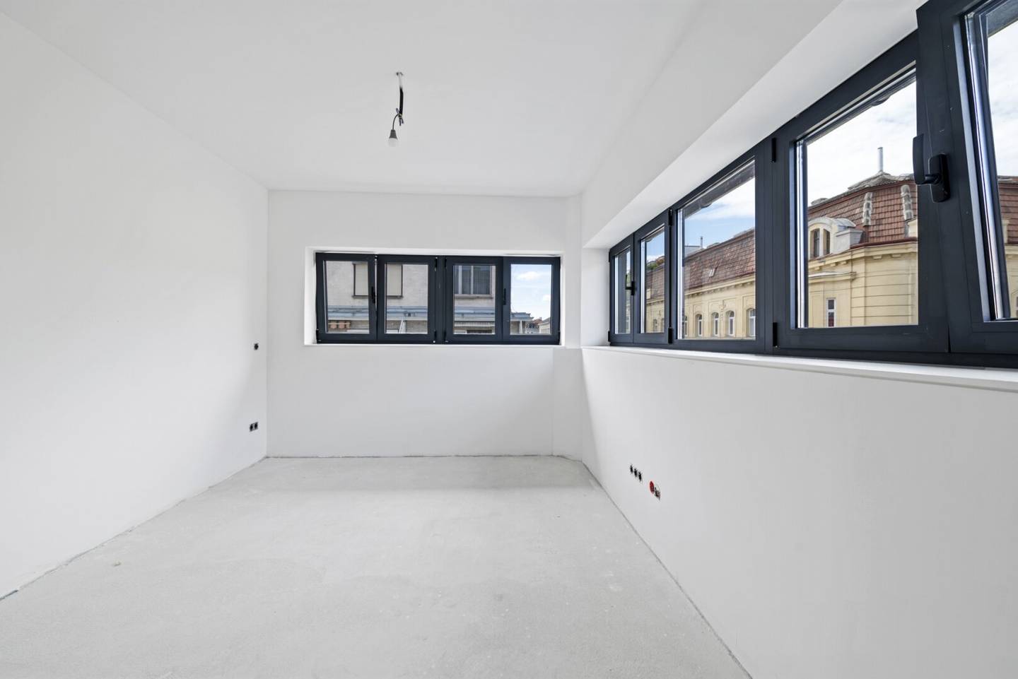Familien- und Anlagenhit - gemütliche Dachgeschosswohnung mit vier Zimmer und nordostseitiger Loggia