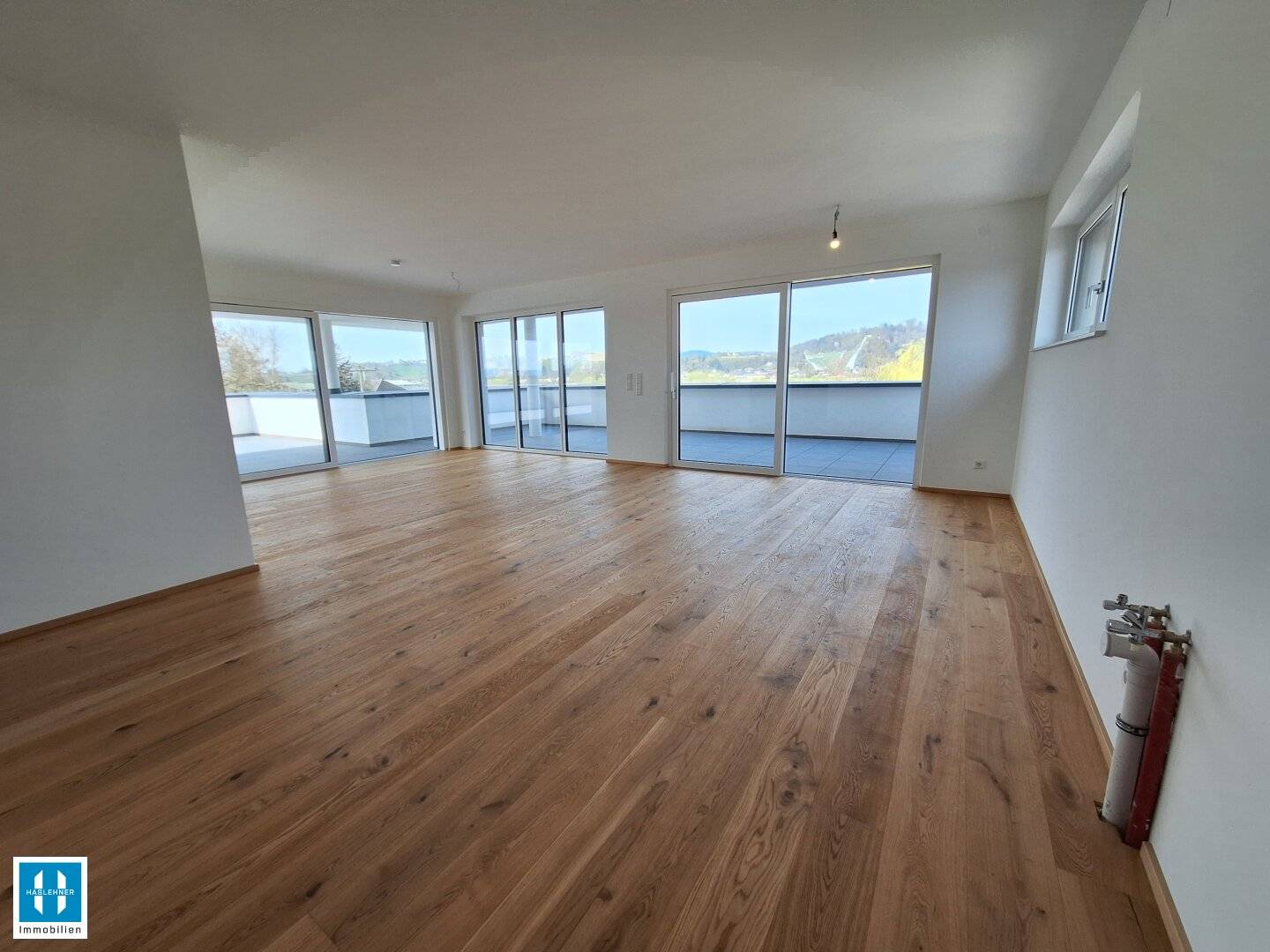 Weitblick inklusive – moderne 132,23m² Dachgeschosswohnung mit Flair zu vermieten - Top C18