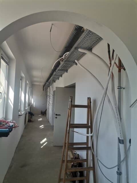 Fully renovated commercial space 682 m², suitable for production, parking spaces, truck access, perfect for your business