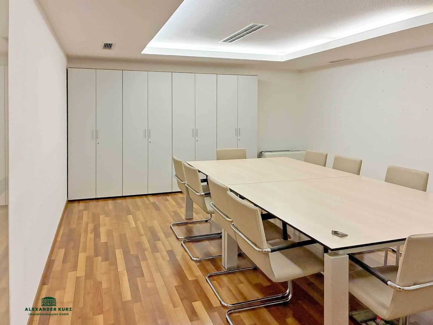 Modern spacious office space, 2 parking spaces included