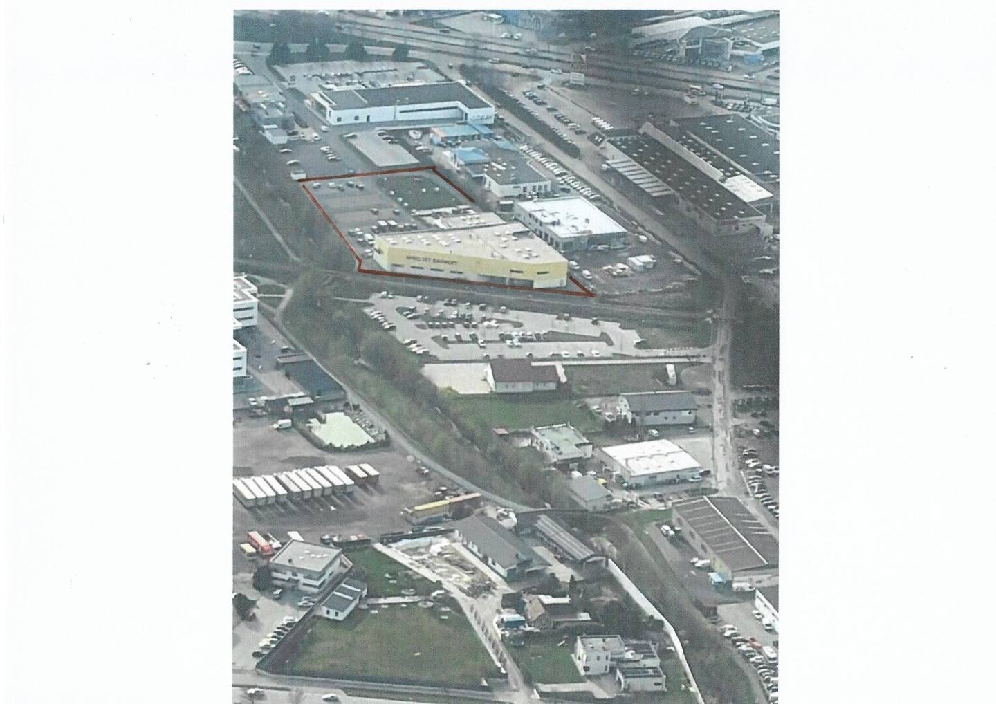 8808m² Betriebsbauland mit Betriebsobjekt und unverbautem Baugrundstück, viele Stellplätze im Gewerbegebiet Eisenstadt