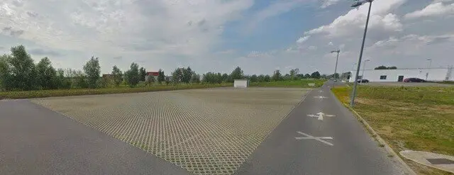 8808m² commercial building land with operational building and undeveloped building plot, many parking spaces in the Eisenstadt commercial area