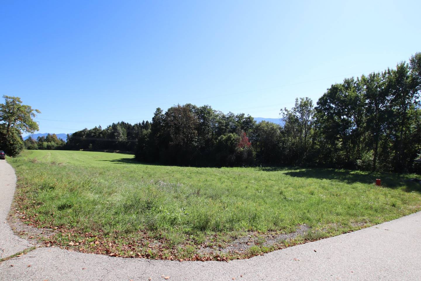 Beautiful, large and flat 1,850 m² building plot in Ludmannsdorf - Lukowitz