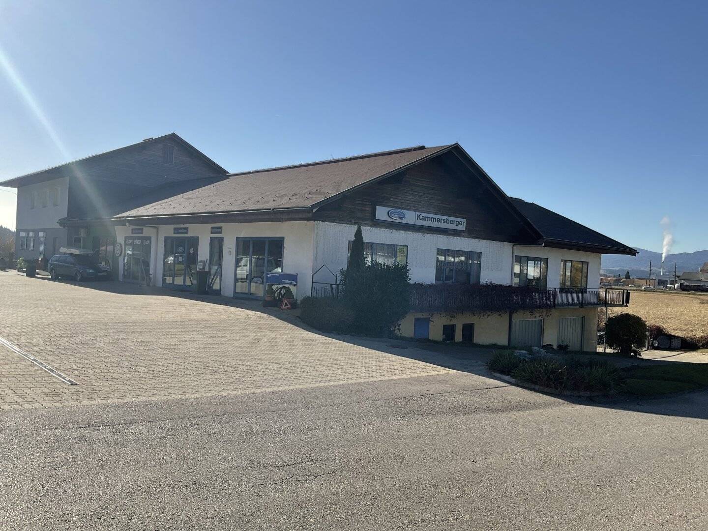Commercial property in Althofen: Your car workshop with a newly built residential house in a perfect location - rent with option to purchase