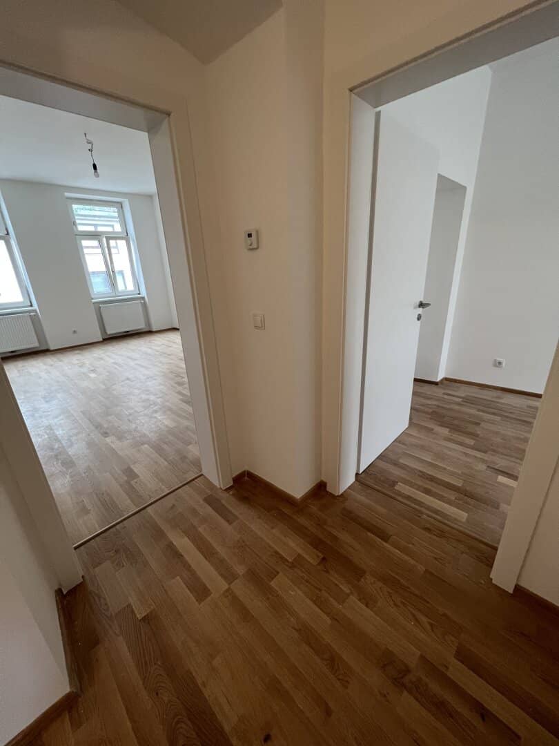 Modern 2-room first-occupancy apartment with elevator and bathroom with window in 1160 Vienna, 55m²