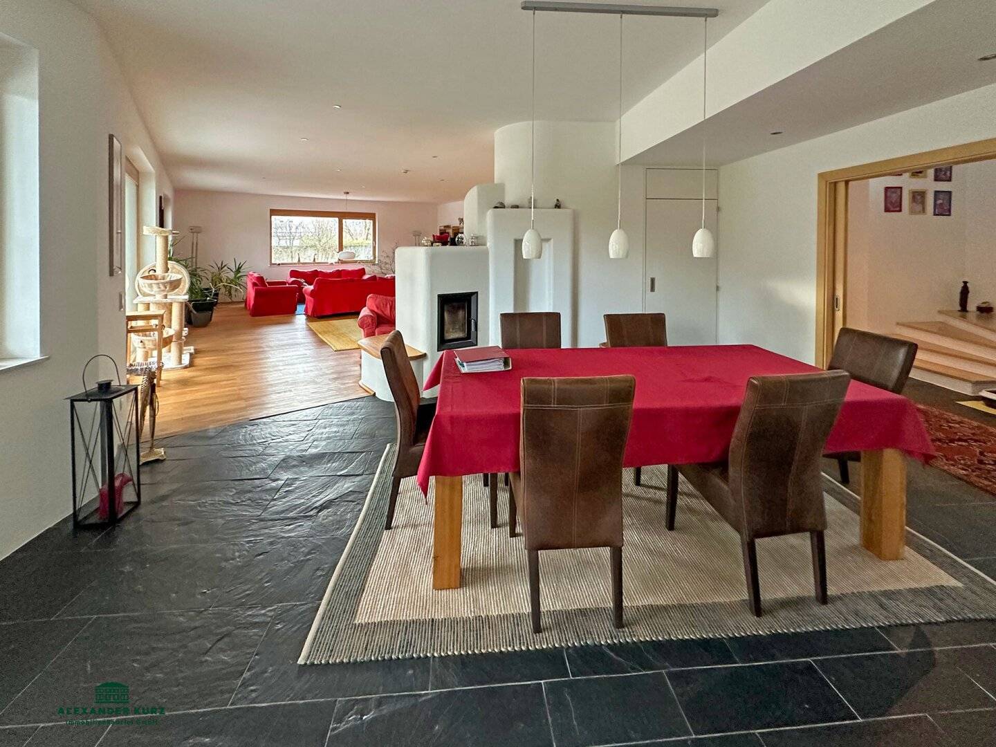 Exclusive Villa with Park
