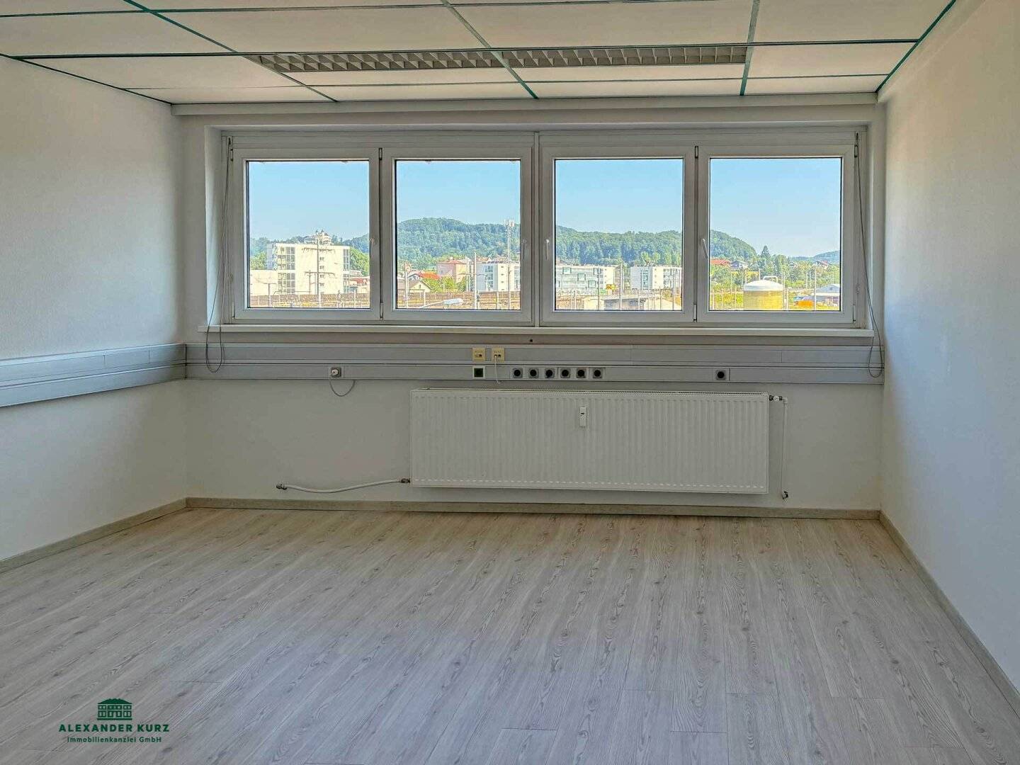 Helle, großzügige Büroräumlichkeiten in zentraler Salzburger Stadtlage