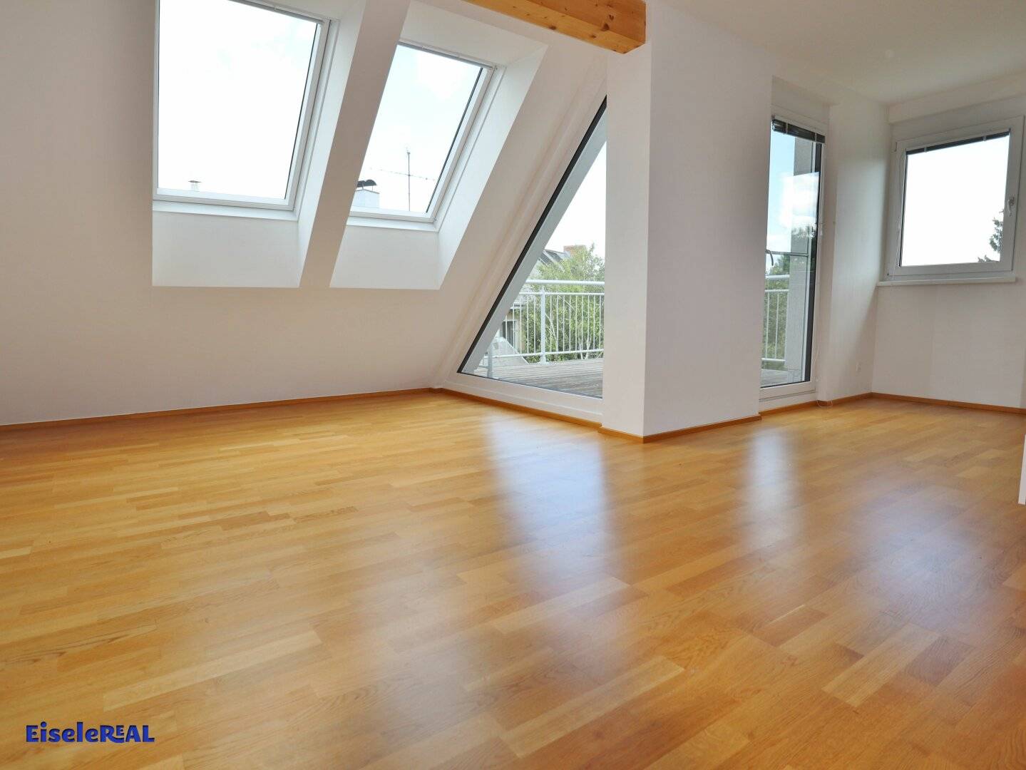 3 Zimmer - Terrasse - Top 11 – befristet vermietet