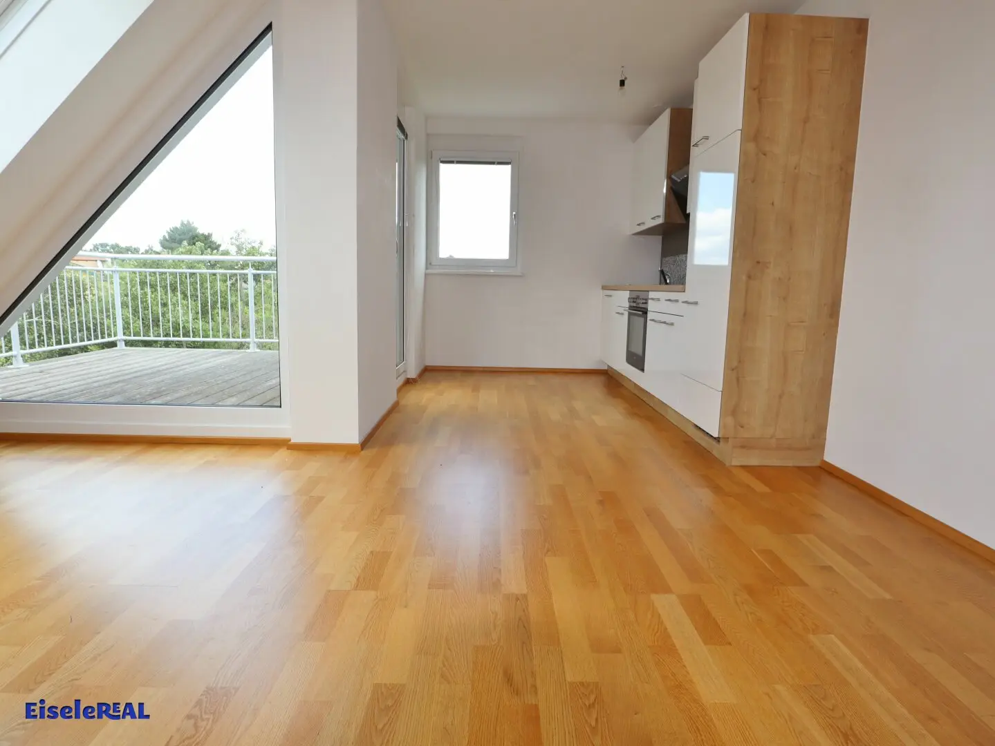 3 Zimmer - Terrasse - Top 11 – befristet vermietet