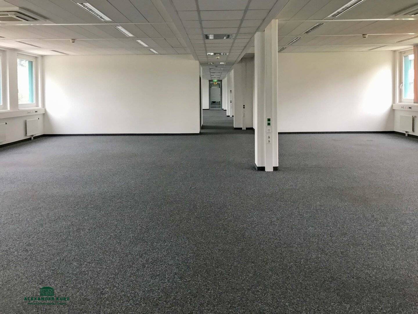 Großzügige moderne Büroeinheit im Norden Salzburgs