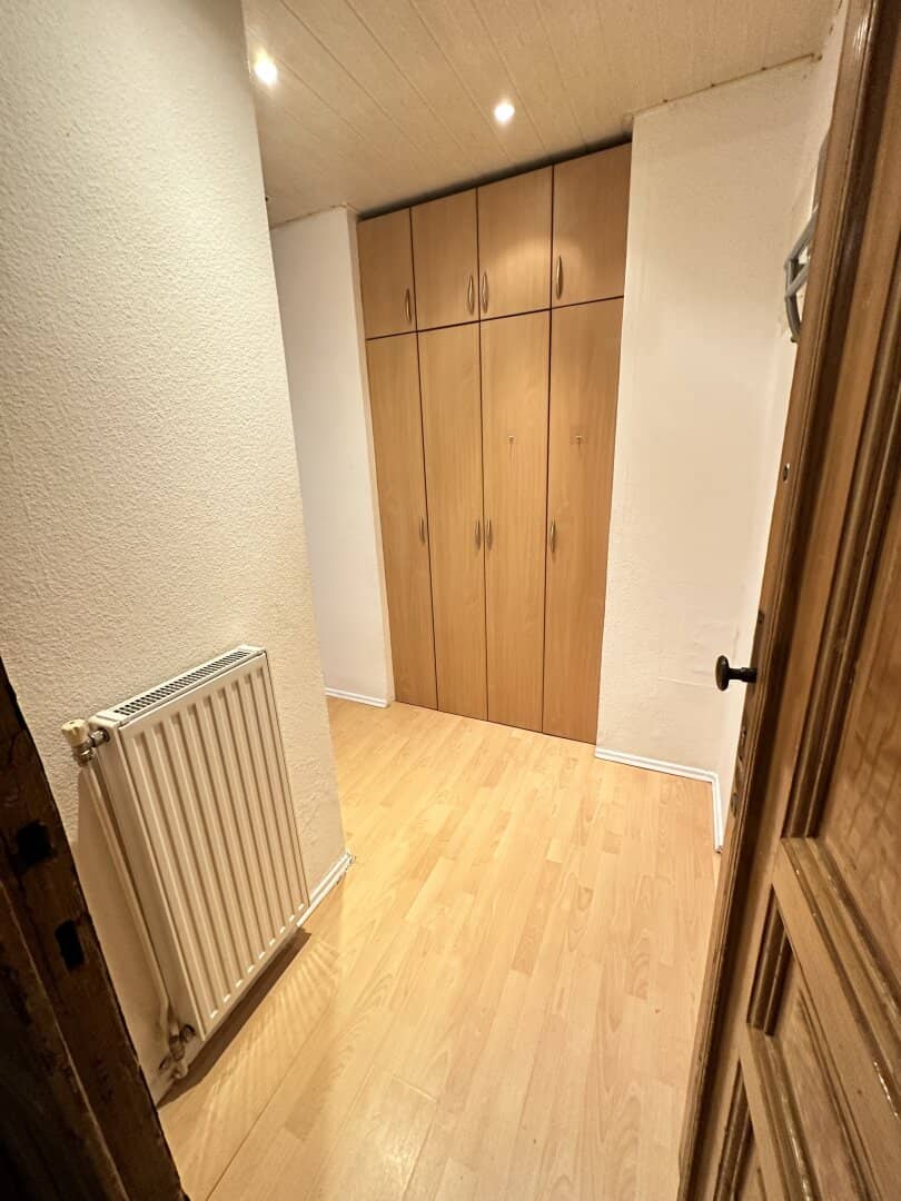Charming 2-room apartment with fitted kitchen in the 19th district – rent only €812.61