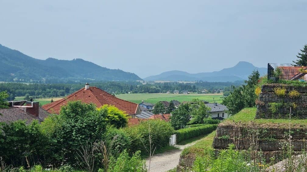 Building plot with magnificent, unobstructed view of Hochosterwitz