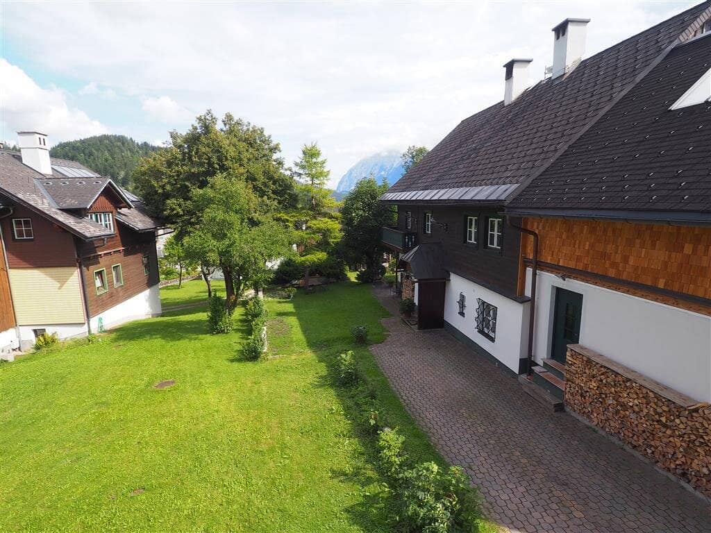KLEINES GEMÜTLICHES ZINSHAUS IN HERRLICHER UMGEBUNG