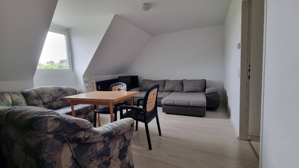 Super affordable small apartment in Silberegg! For rent or owner-occupation! 7% yield possible!