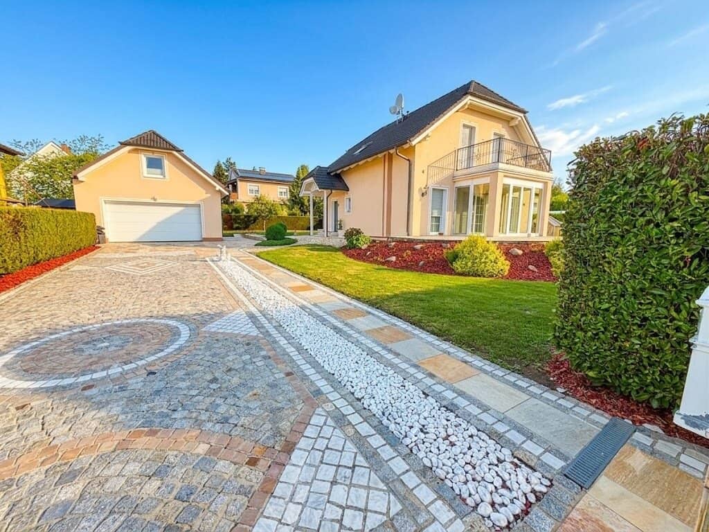 Charmantes Helles Einfamilienhaus in Pinkafeld mit Garten, Garage &amp; moderner Ausstattung!