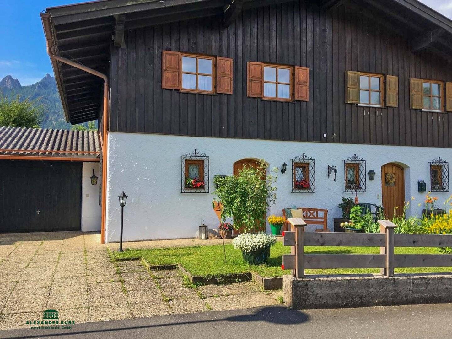 Charmante Doppelhaushälfte