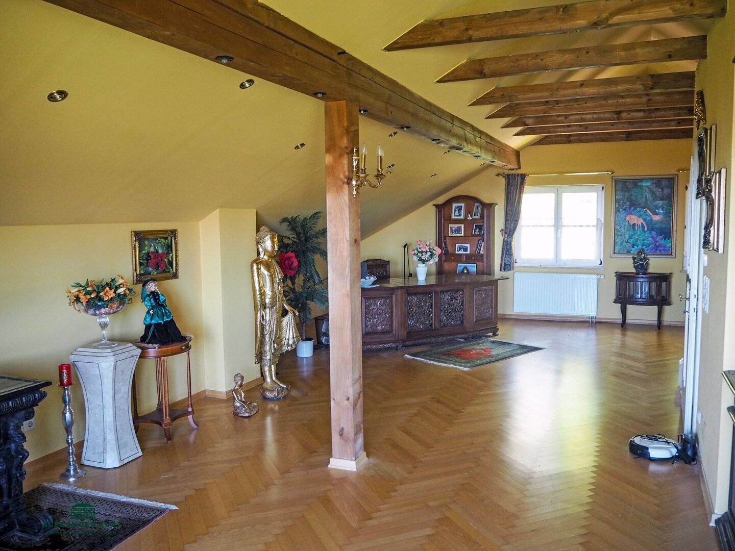 Haus in Alleinlage mit traumhafter Aussicht auf den Attersee