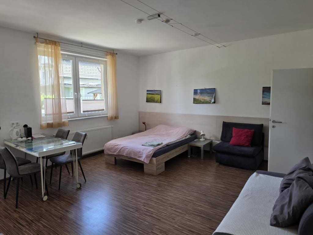 Waidmannsdorf - Geschäftslokal mit zusätzlicher Airbnb-Wohnung  - Nahe Sportpark Klagenfurt