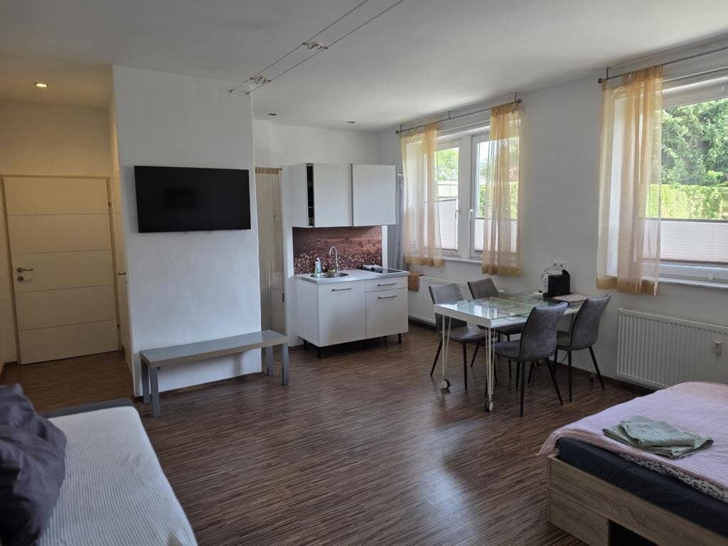 Waidmannsdorf - Geschäftslokal mit zusätzlicher Airbnb-Wohnung  - Nahe Sportpark Klagenfurt