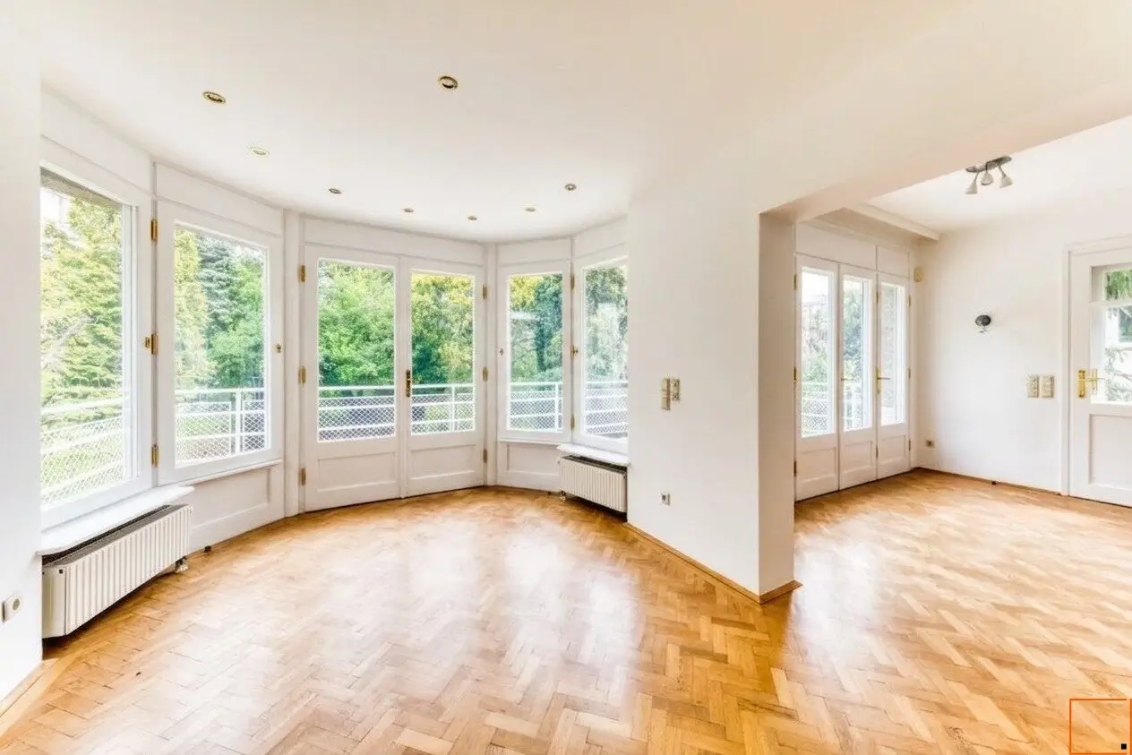 Bauhausvilla in zentraler Grinzinger Bestlage