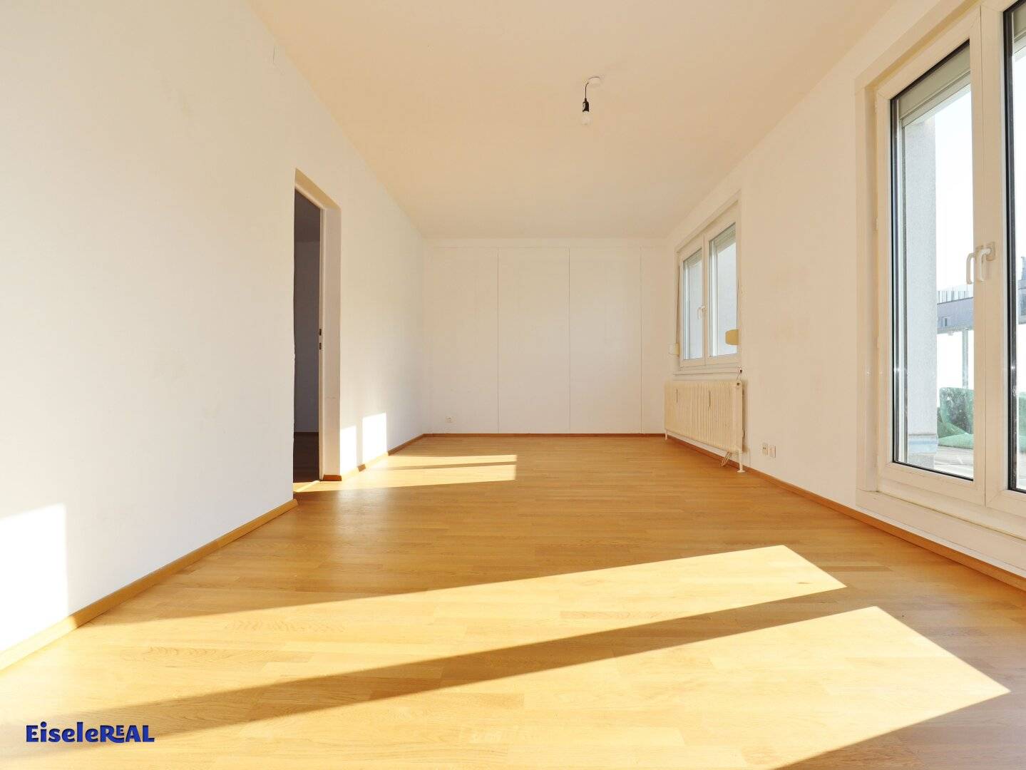 Tolle Terrassen, ruhige Wohnung, zuzüglich Heizung