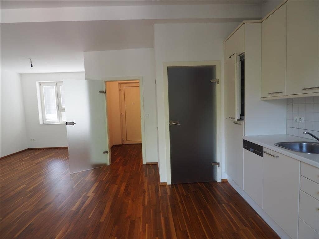 MAISONETTE APARTMENT IN A QUIET LOCATION WITH BALCONY AND TERRACE