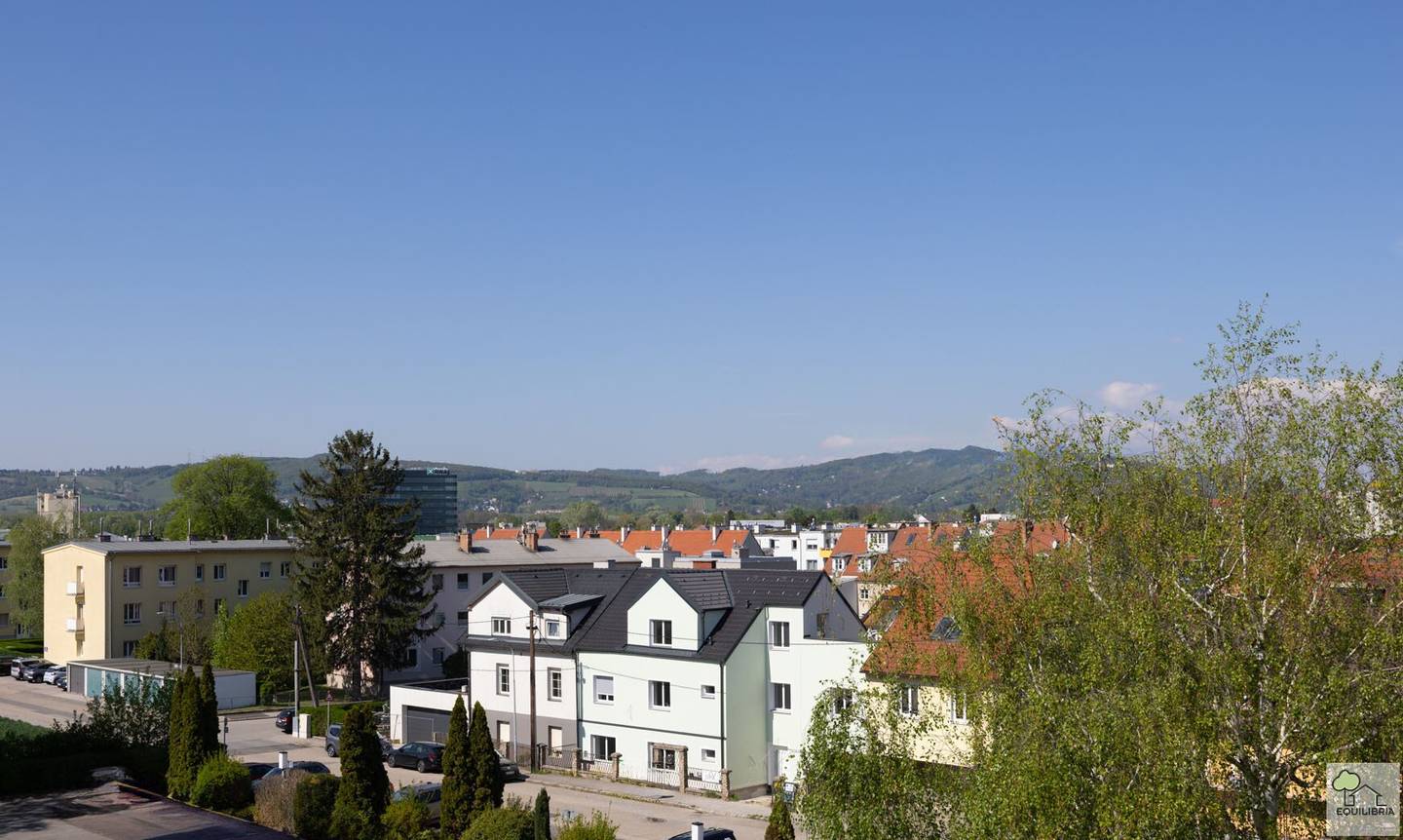 ACHTUNG STARKE PREISREDUKTION - Traumhafter Ausblick - Heller, moderner Familienwohntraum mit Loggia &amp; Klimaanlage
