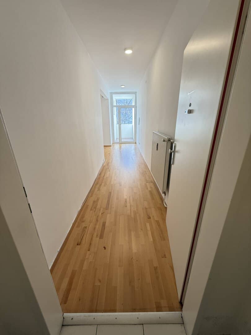 Bright 2-room apartment with loggia, fitted kitchen &amp; lift in 1150 Wien, suitable for flatshare