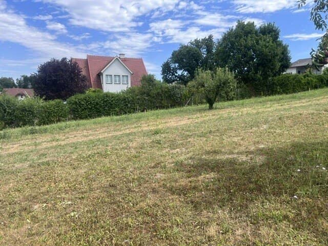 Baugrundstück mit Ausblick für Eigenheim  – Top Lage