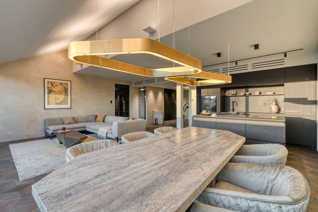 Exclusive attic apartment: A unique masterpiece in design