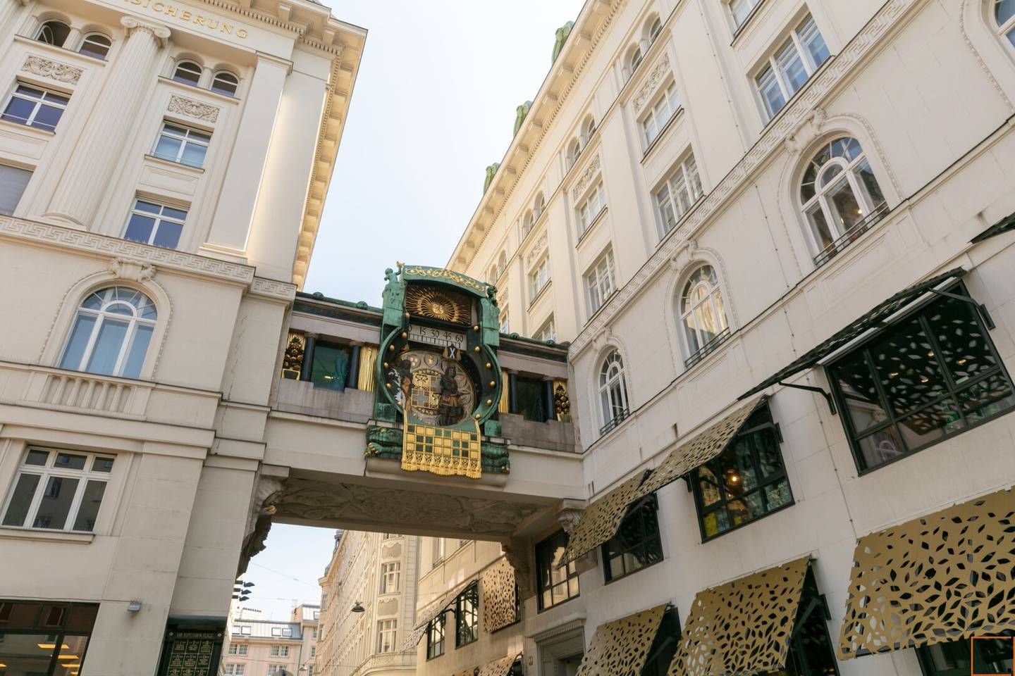 BAUERNMARKT: 181 m² gekühlte Büroflächen mit Topausstattung