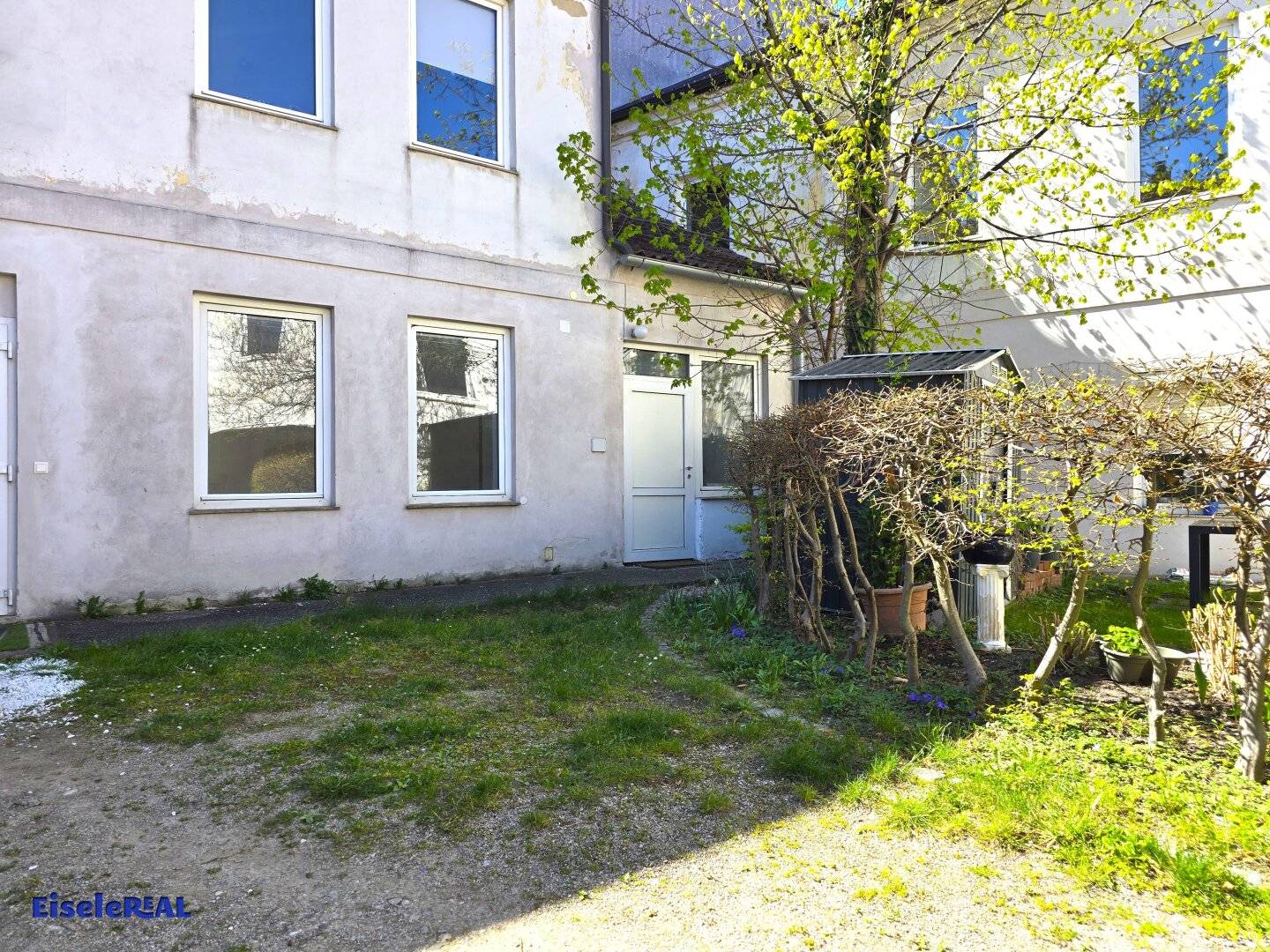 1 Zimmer Wohnung, irgendwie speziell, Sommerwohnung für lärm- und hitzegeplagte Stadtbewohner