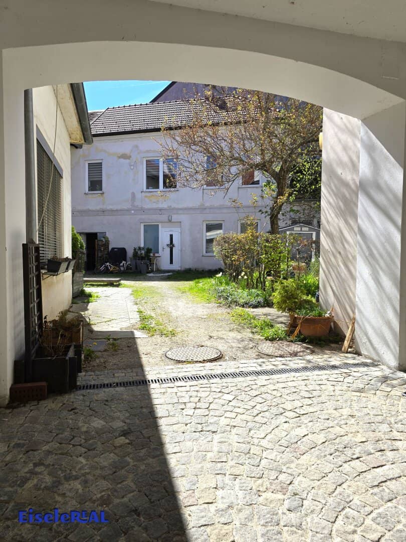 1 Zimmer Wohnung, irgendwie speziell, Sommerwohnung für lärm- und hitzegeplagte Stadtbewohner