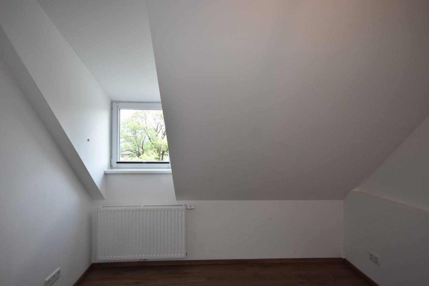 GRÖDIG - Moderne und gemütliche 2 Zimmer Dachgeschosswohnung